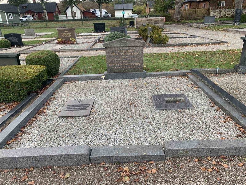 Grave number: NÅ 16     3, 4