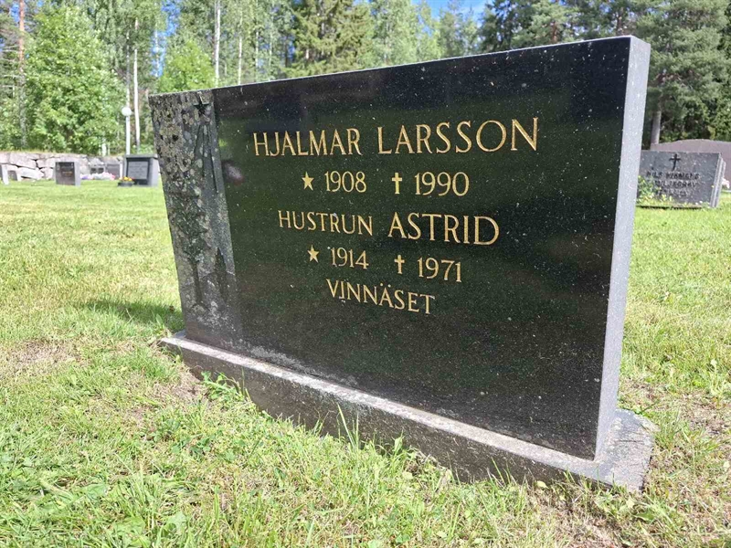 Grave number: 001 2   644