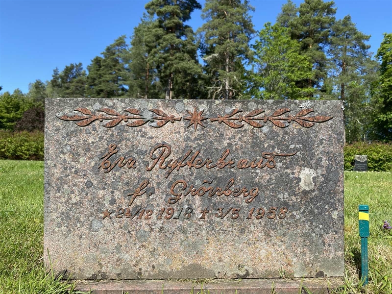 Hautatunnus: 1 09 17, 18, 19