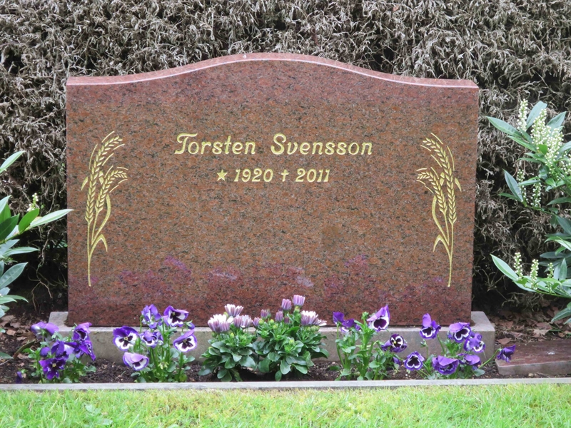 Grave number: HÖB 70H   209