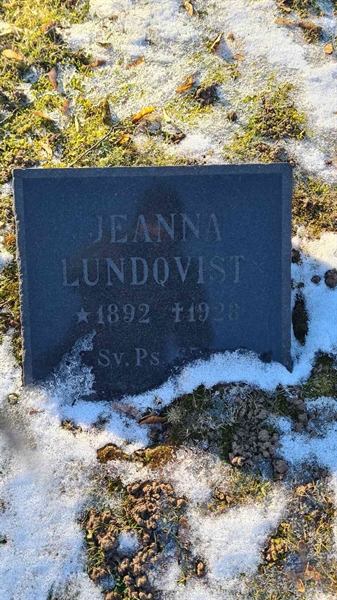 Grave number: M G 05 99-100