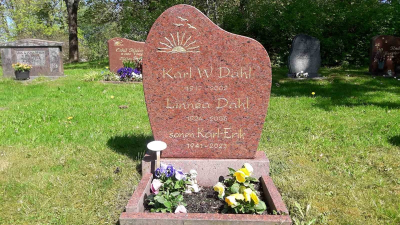 Grave number: FÄ 032   209