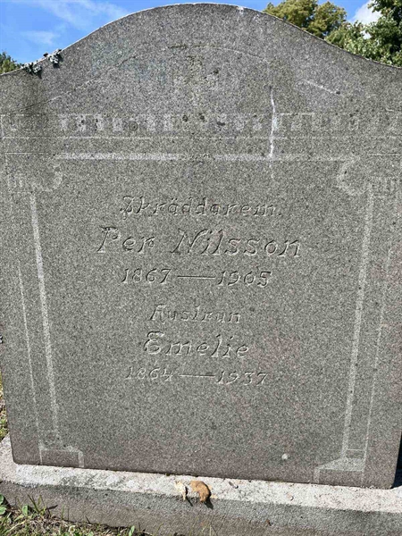 Grave number: EK D 2    10