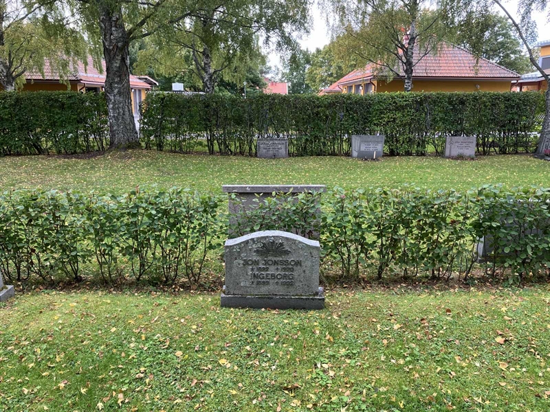 Grave number: 1 2  3444