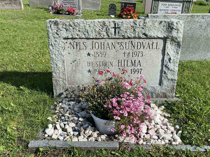 Grave number: 2 08 348B