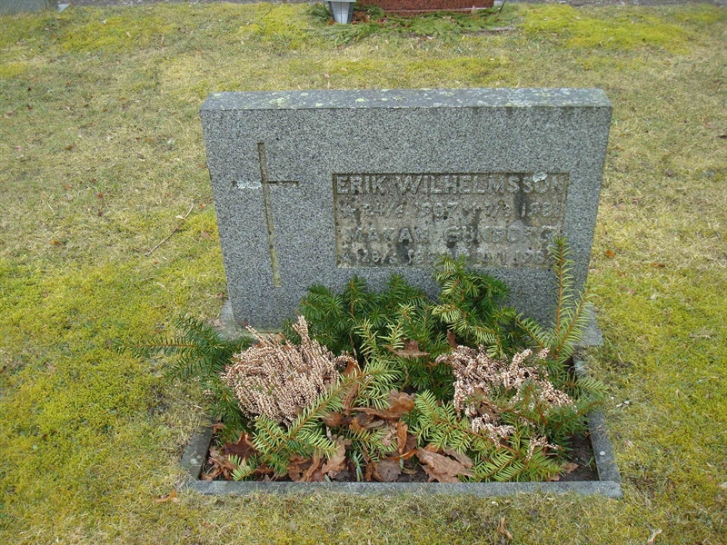 Grave number: BR D   403, 404