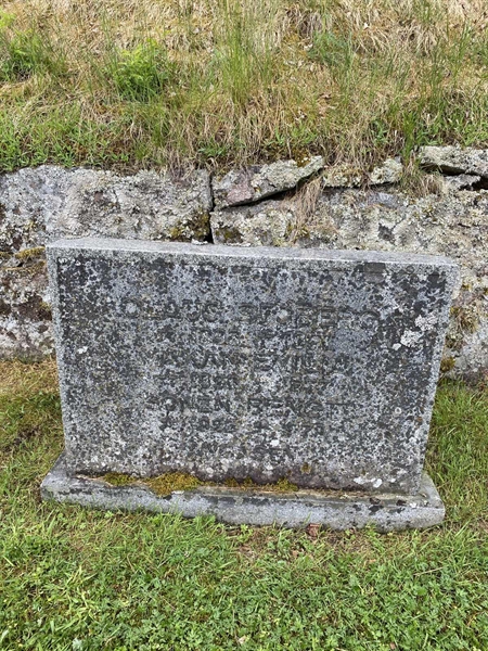 Grave number: 1 Tera   193-194