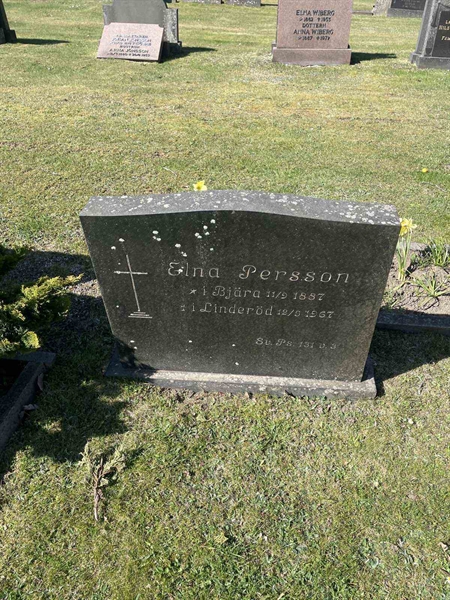 Grave number: L G G    52b