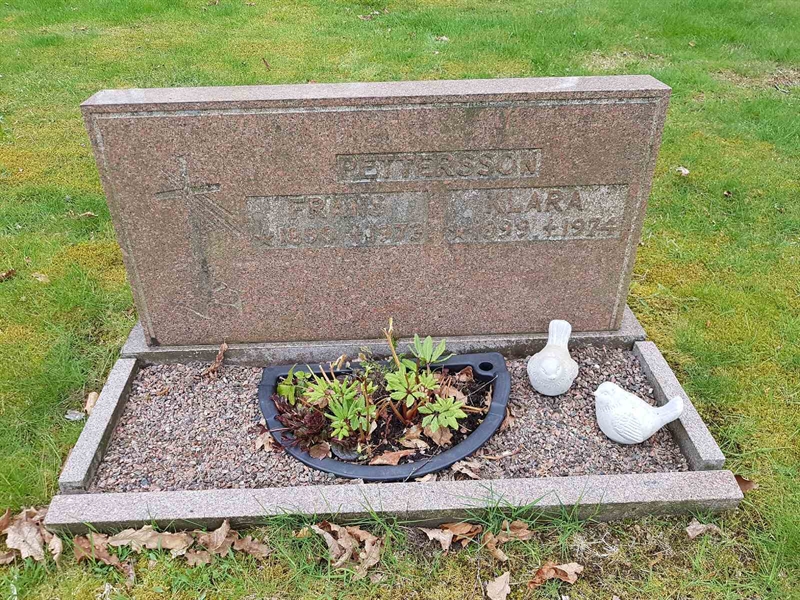 Grave number: 01  3362