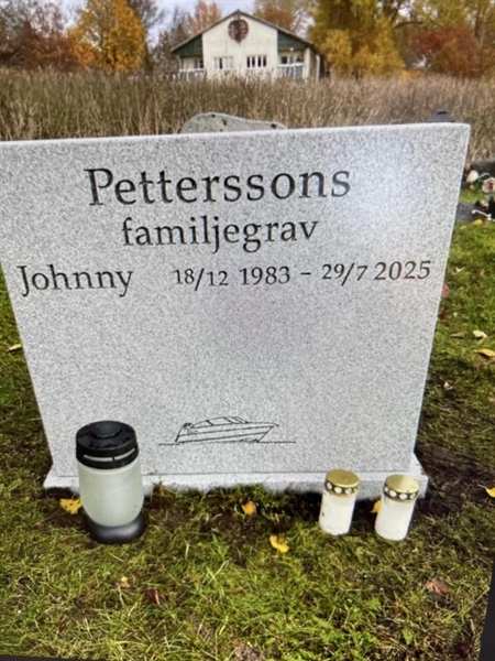 Hautatunnus: 2 NY 04   138