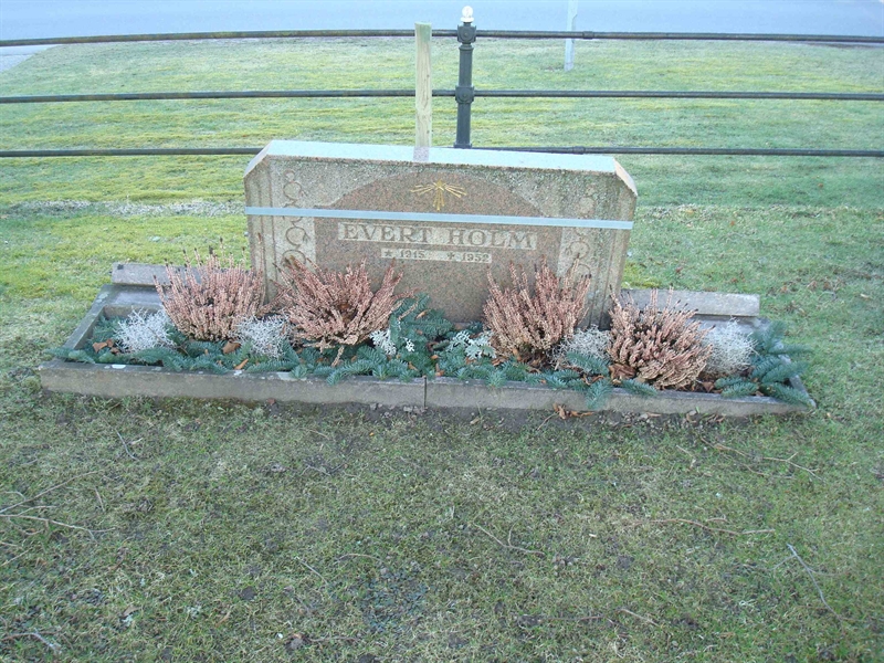 Grave number: KU 01    33, 34
