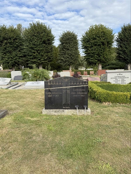 Grave number: ON C   254, 255