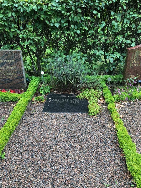 Grave number: Kå 49    25