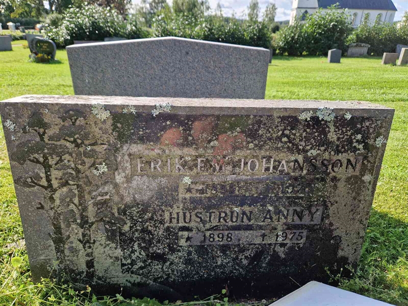 Grave number: 1 19    47