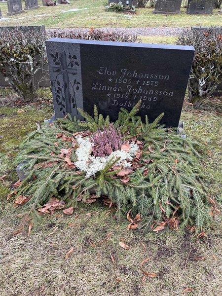 Grave number: Vårv Kv3 257+258