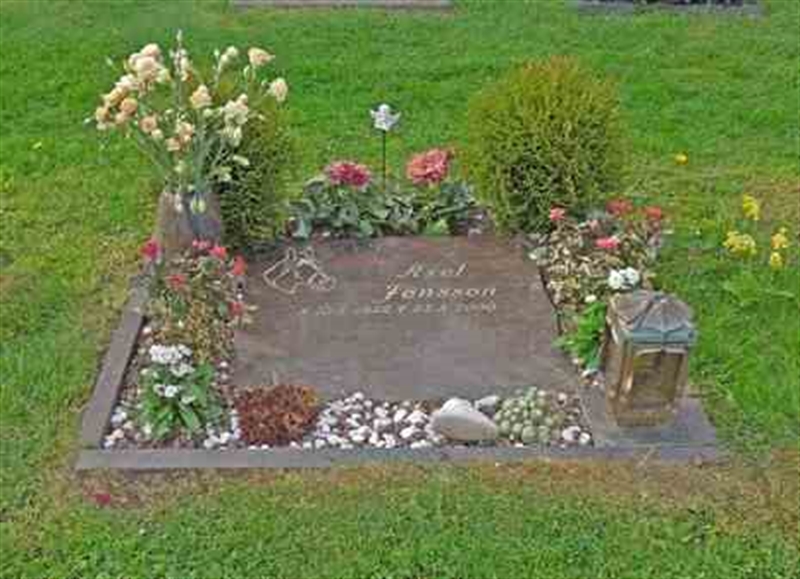Grave number: SN U1    51