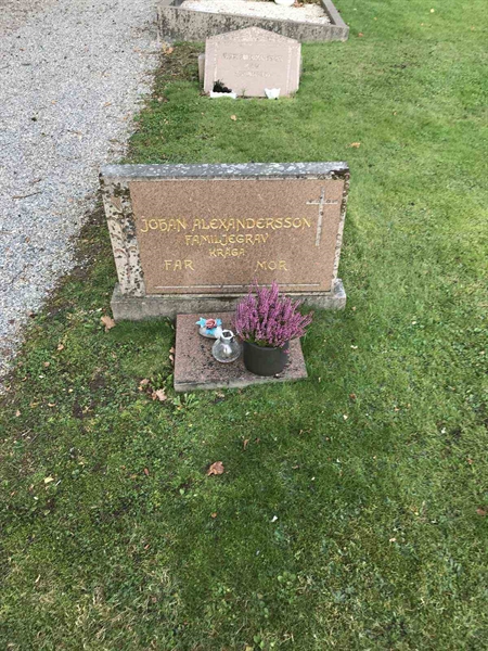 Grave number: SN 02   155, 156