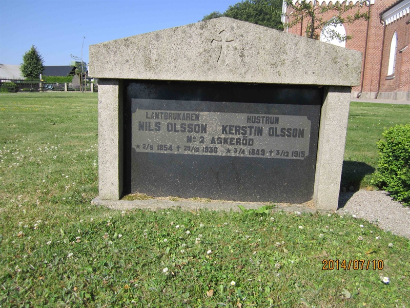 Grave number: 8 D   163