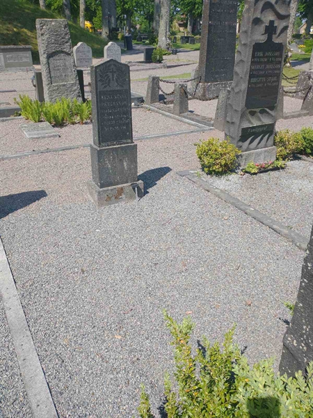 Grave number: VK E 616, 617