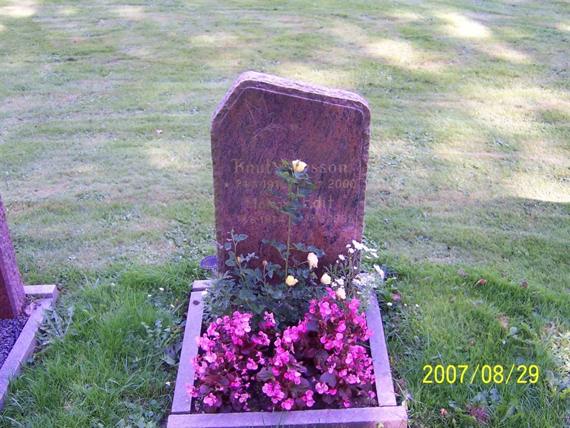 Grave number: 1 3 U2    40