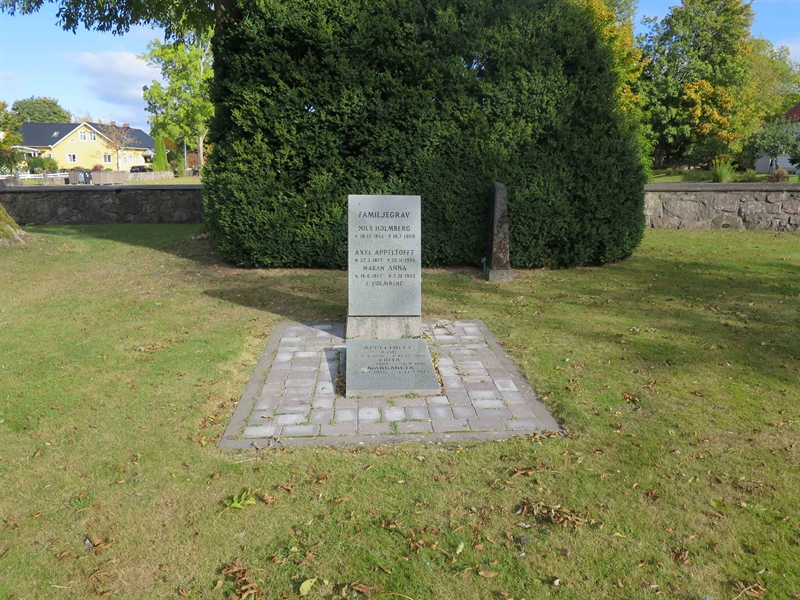 Grave number: HK H    84, 85, 86, 87