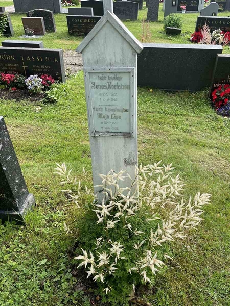 Grave number: N 4 2   274