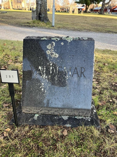 Hautatunnus: 2 B     1