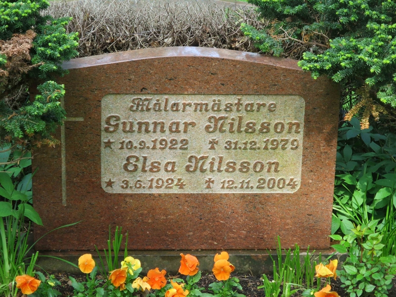 Grave number: HÖB 71   100