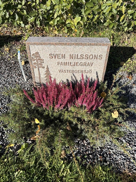 Grave number: 4 N NE     2