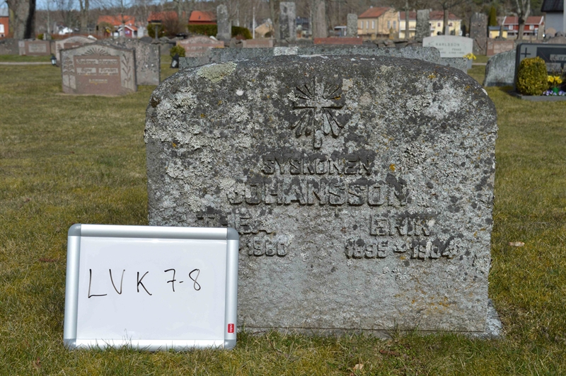 Grave number: LV K     7, 8