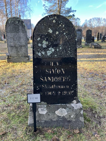 Hautatunnus: 2 C   145