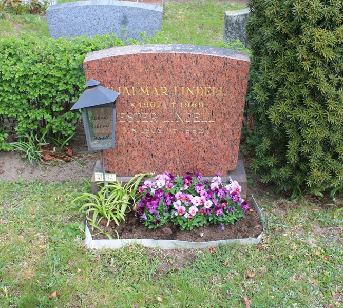 Grave number: Ö U06    12