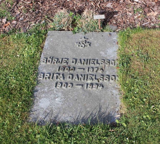 Grave number: Ö 28    36