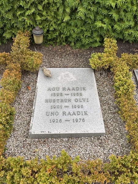 Grave number: NK Urn s     8