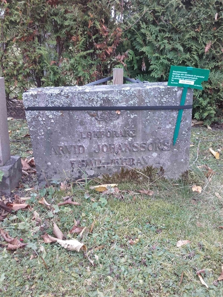 Grave number: NO 09    75