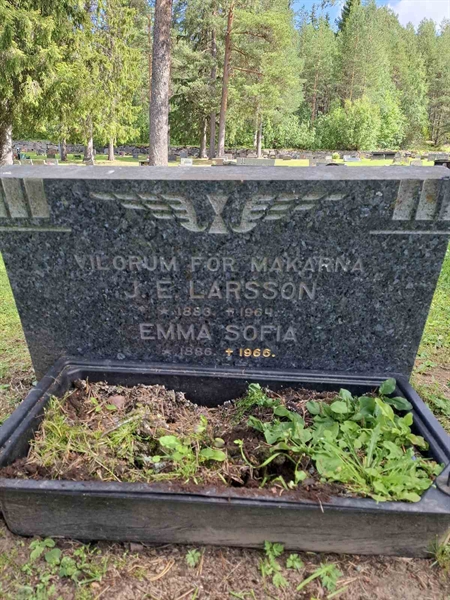 Grave number: 001 2   657