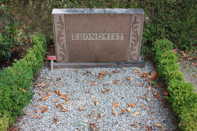 Grave number: Ö U01    33