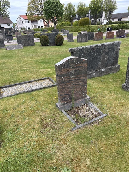 Grave number: SKF B    71