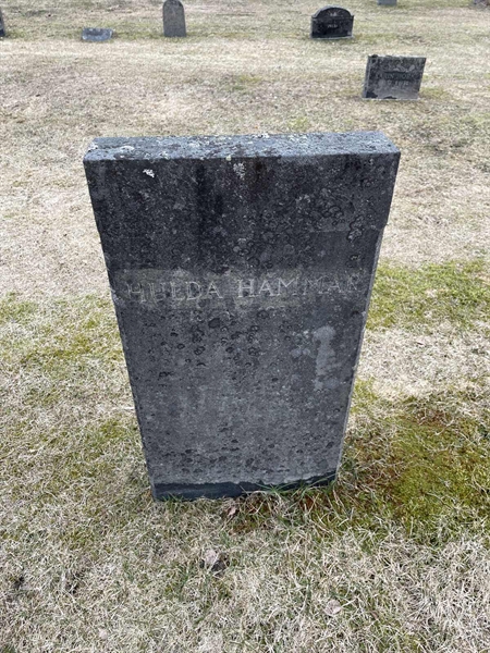 Grave number: R 3   133-E
