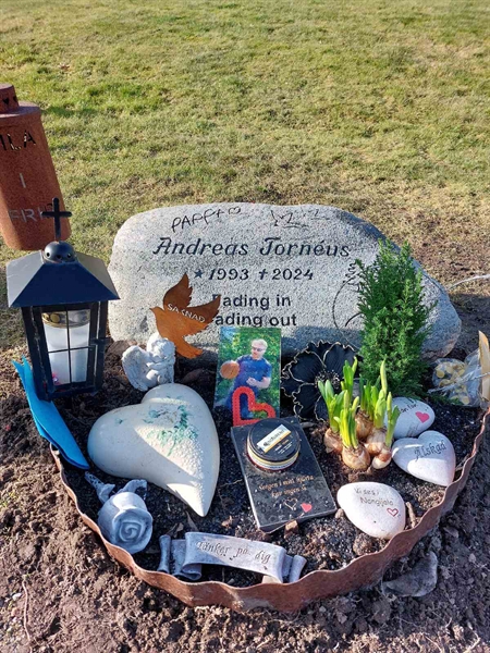 Grave number: GN 002  4106