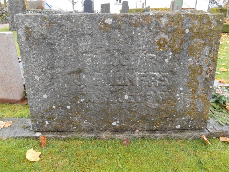 Grave number: Vitt G04   48:A, 48:B, 48:C