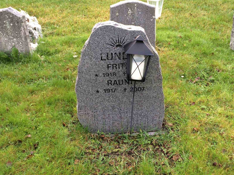 Grave number: 3  1594