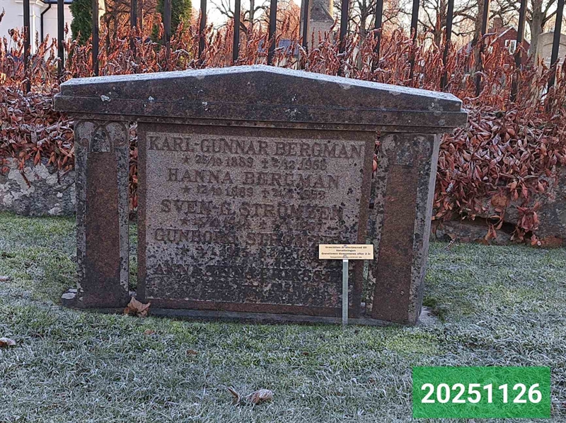 Hautatunnus: 1 N    53B