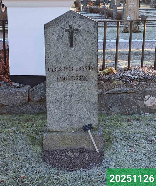 Hautatunnus: 1 N    53A