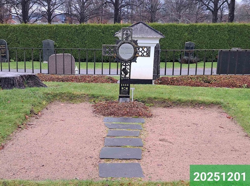 Hautatunnus: 1 N    71