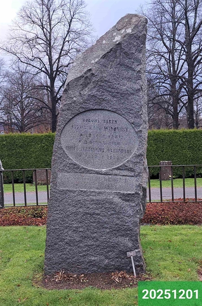 Hautatunnus: 1 N    70