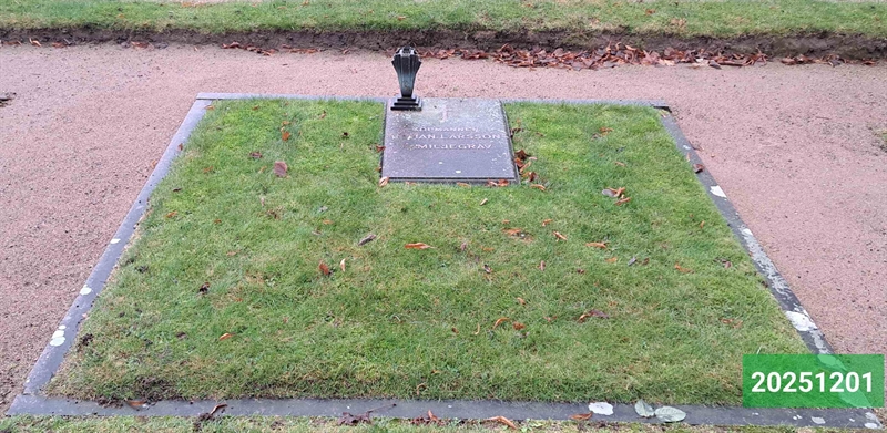 Grave number: 1 N    92