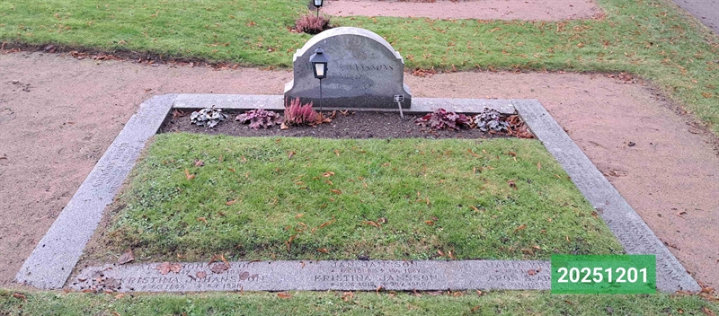 Grave number: 1 N    99