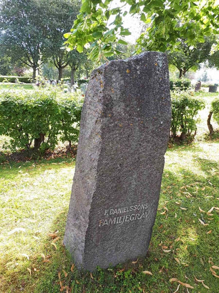 Gravnummer: GK F 4   328