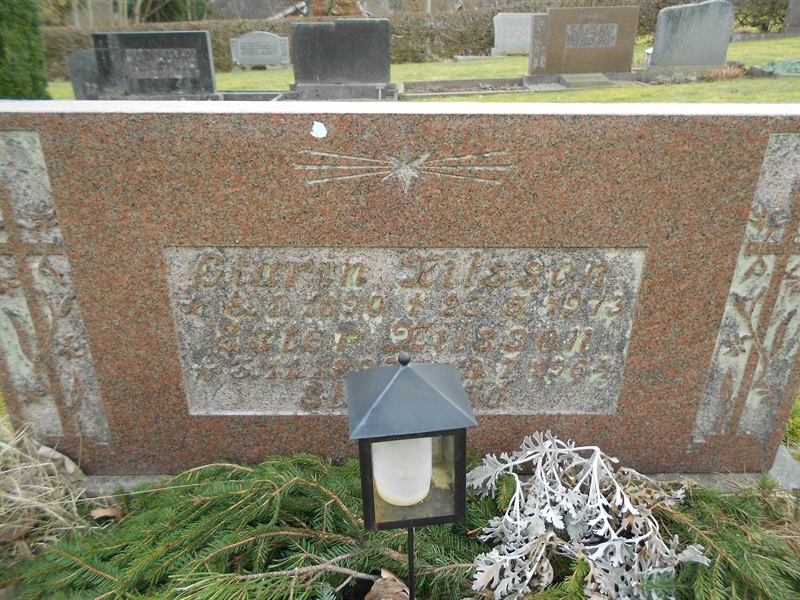 Grave number: NÅ M6    91, 92